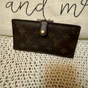 Authentic Louis Vuitton Wallet
